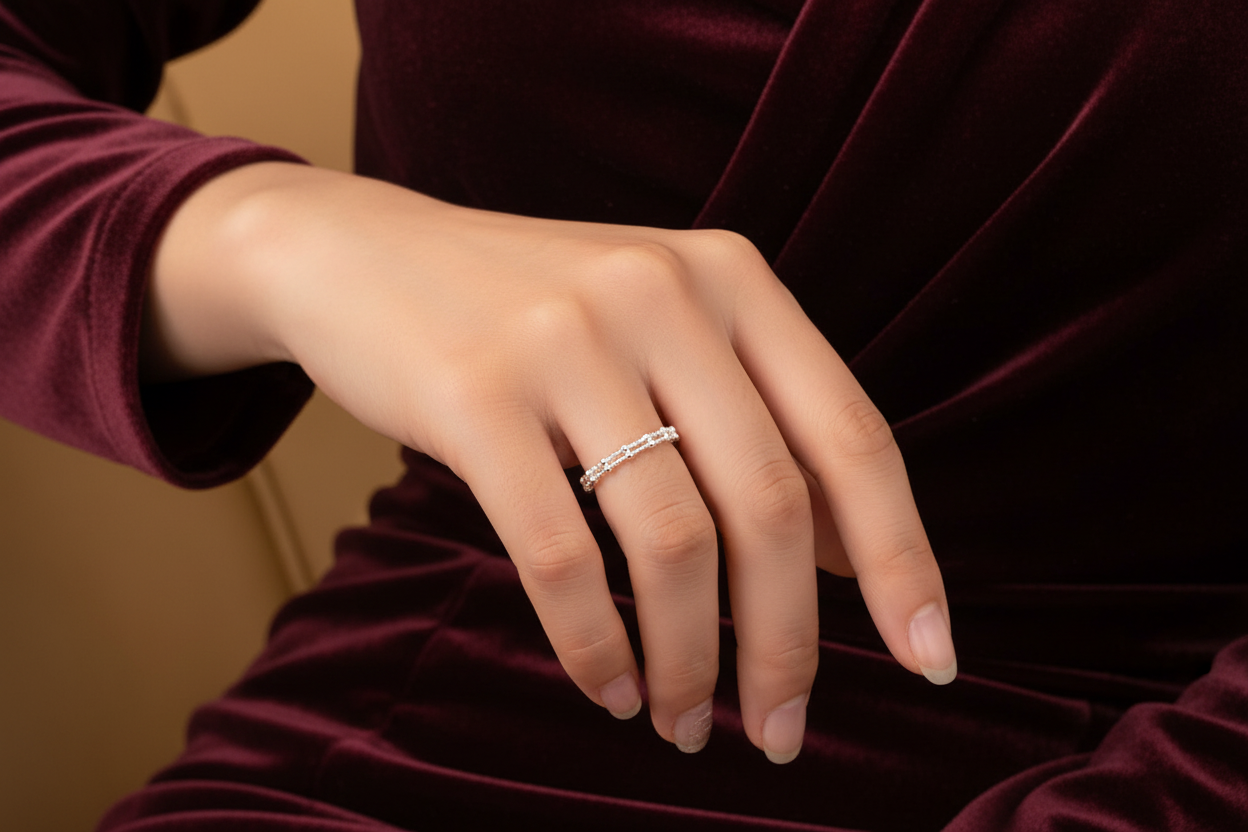 Ring - burgundy velvet